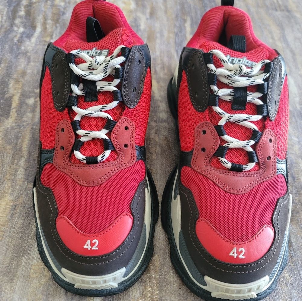 Balenciaga Triple S Red and Black- EUsize 42 US size 9
